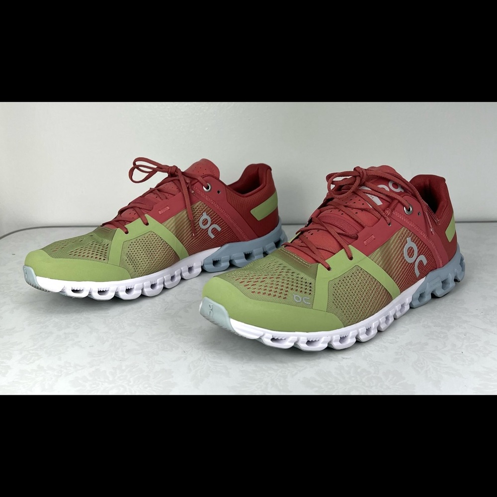 On Running Women’s Cloudflow V2 Running Shoes Gua… - image 2